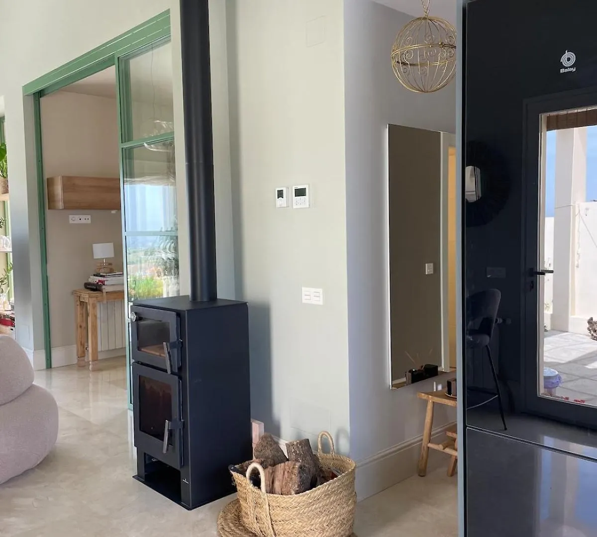 Holiday home Beautiful New Home & Pool Mountain View Coin